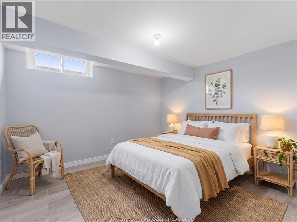 410 CASERTA CRESCENT - 24