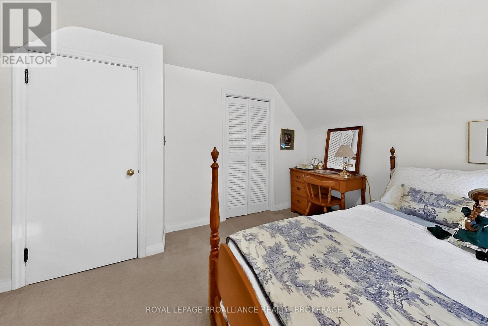 5 WESTMORELAND ROAD - 31