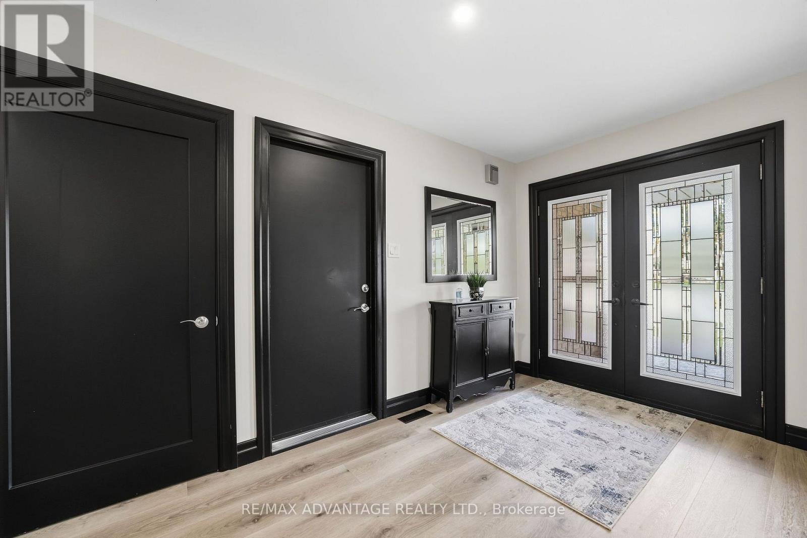 43 LYNNGATE GROVE, London South (South M) — photo 5