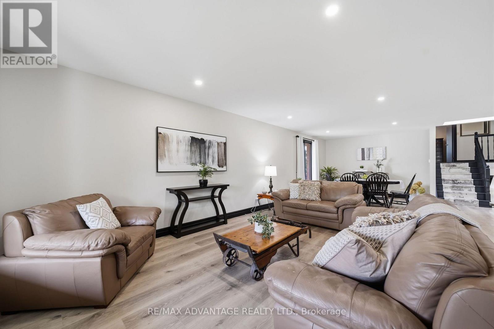 43 LYNNGATE GROVE - 8