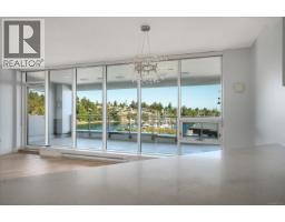 Entrance - 301 3529 Dolphin Dr, Nanoose Bay, BC V9P9K1 Photo 10