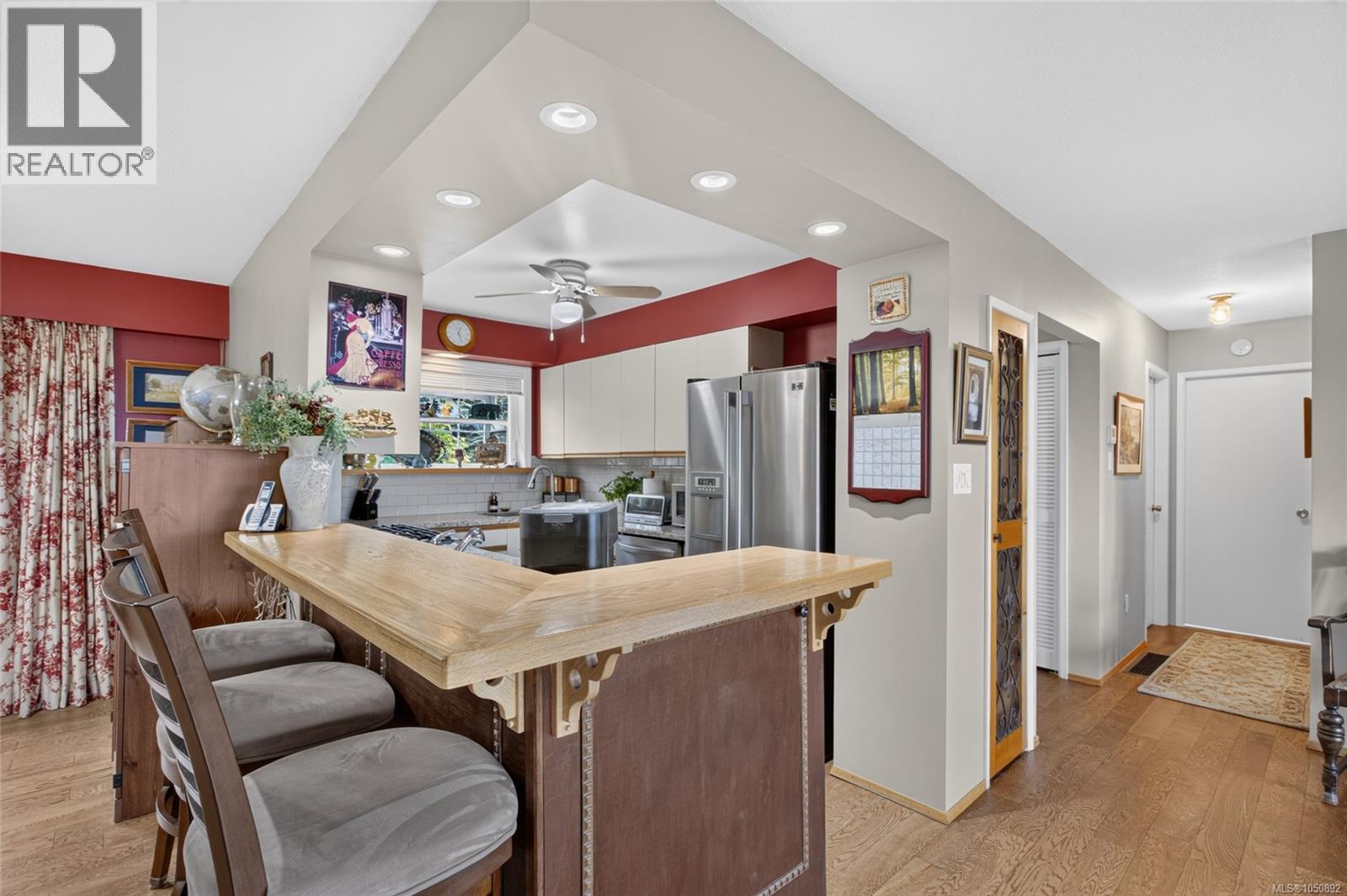 3798 Laurel Dr - Image 23