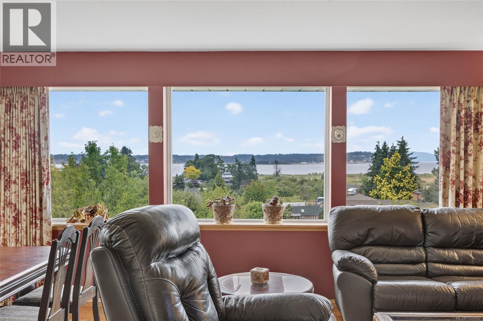 3798 Laurel Dr - 30