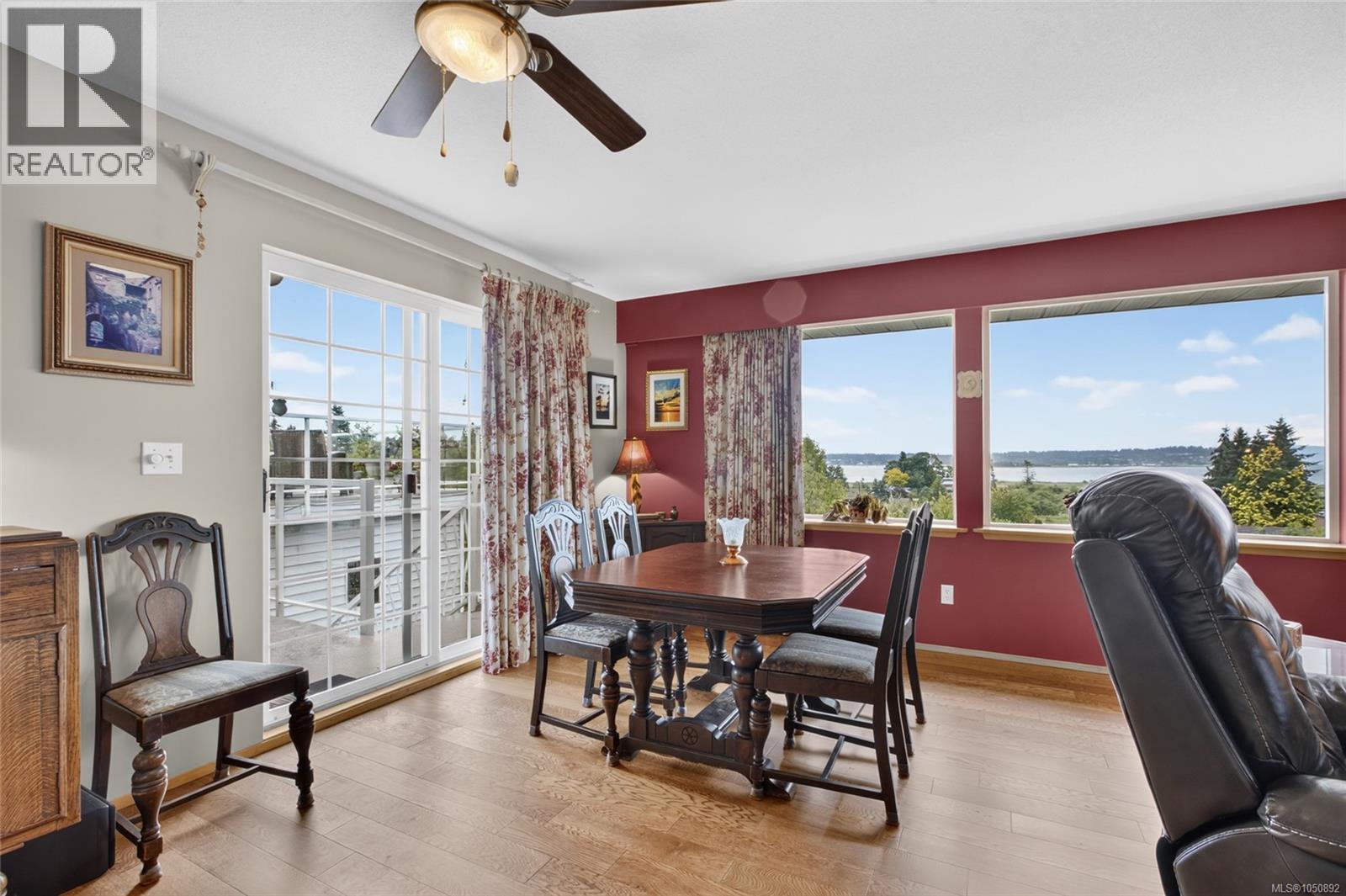 3798 Laurel Dr - Image 34