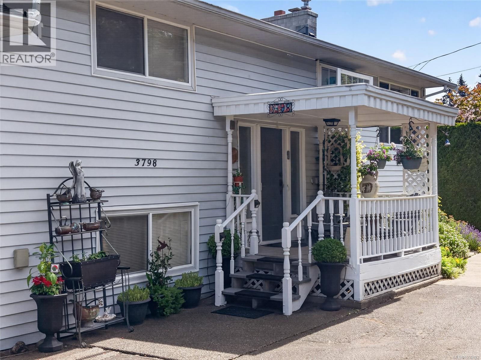 3798 Laurel Dr - 4