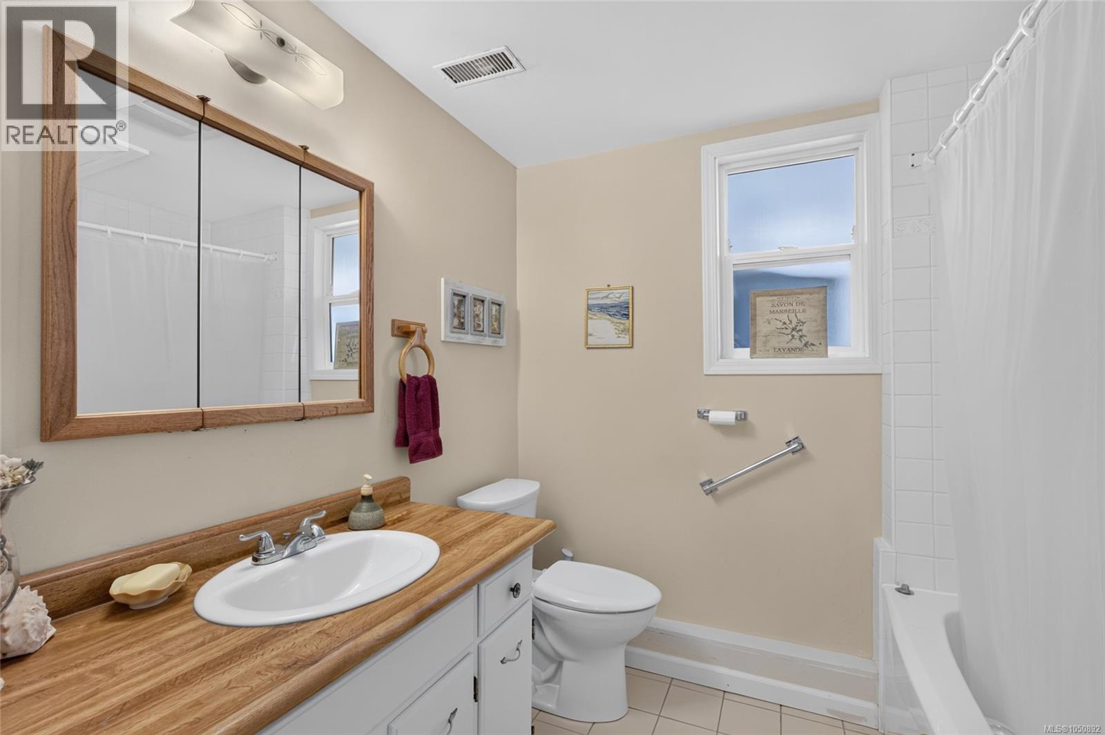 3798 Laurel Dr - 54