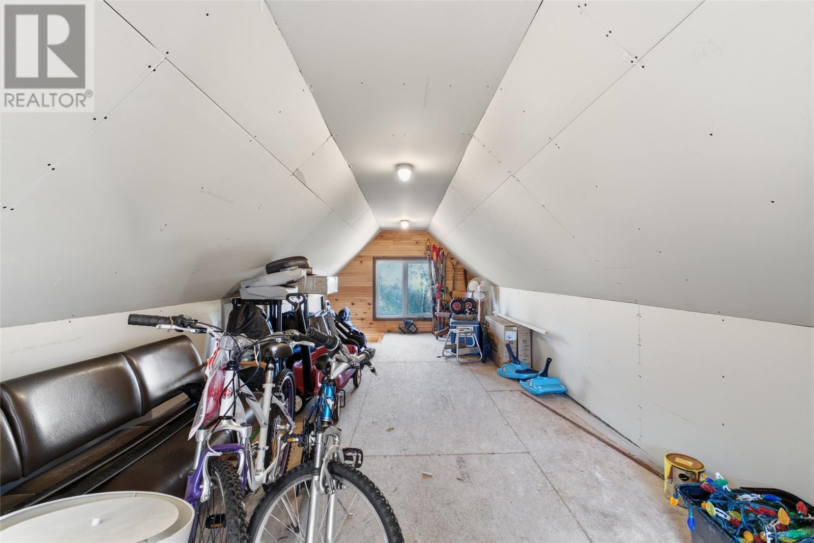 9 Crestview Place - 36
