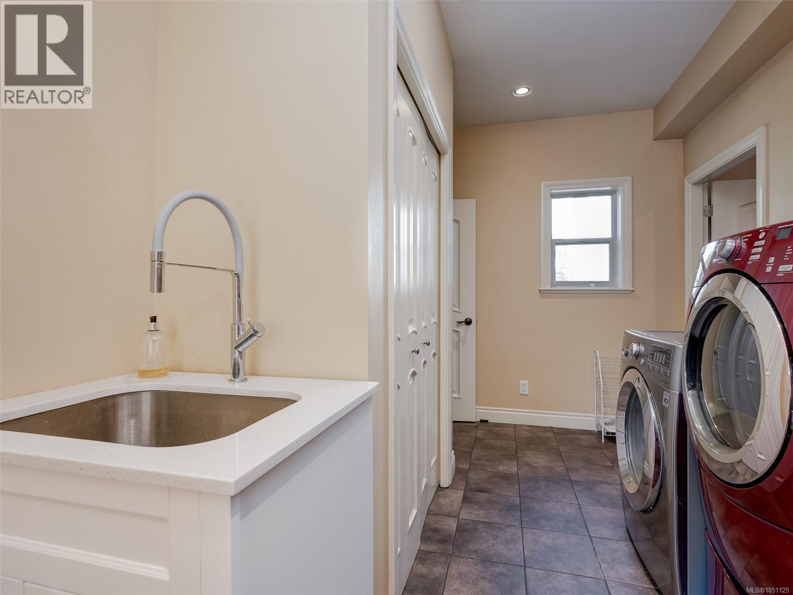 8639 Bourne Terr - Image 23