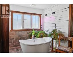 6119 Pippers Lane, Nelson, BC V1L6P5 Photo 46