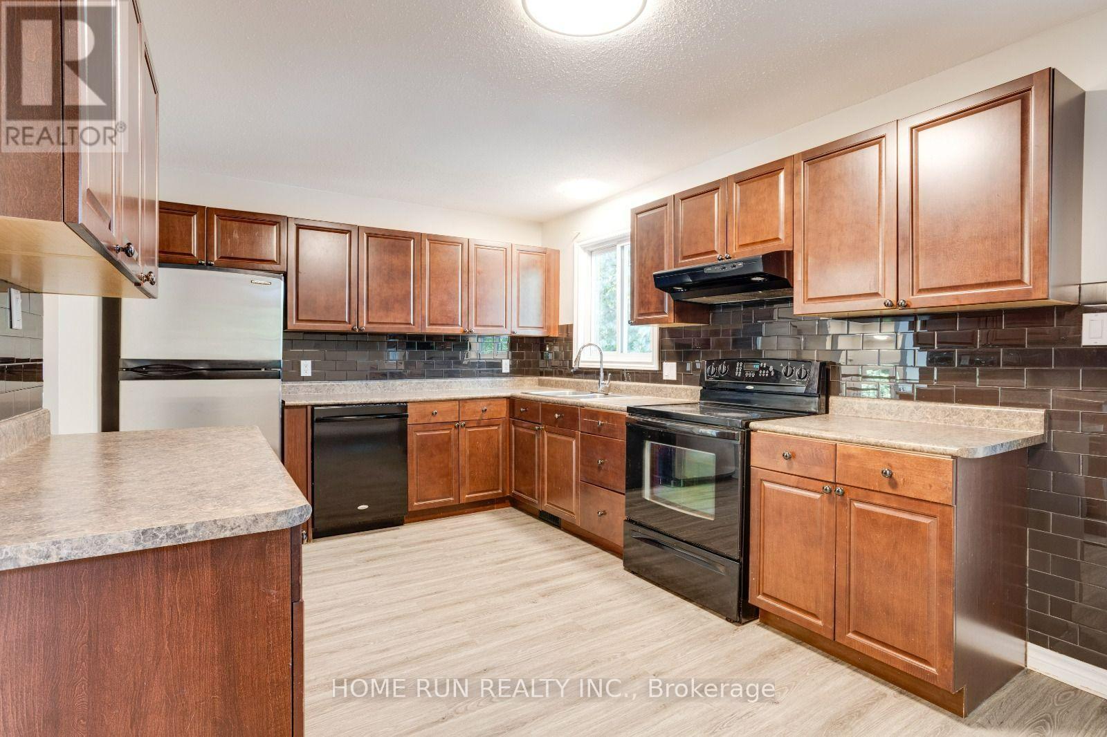 2 CARIBOU AVENUE - 11