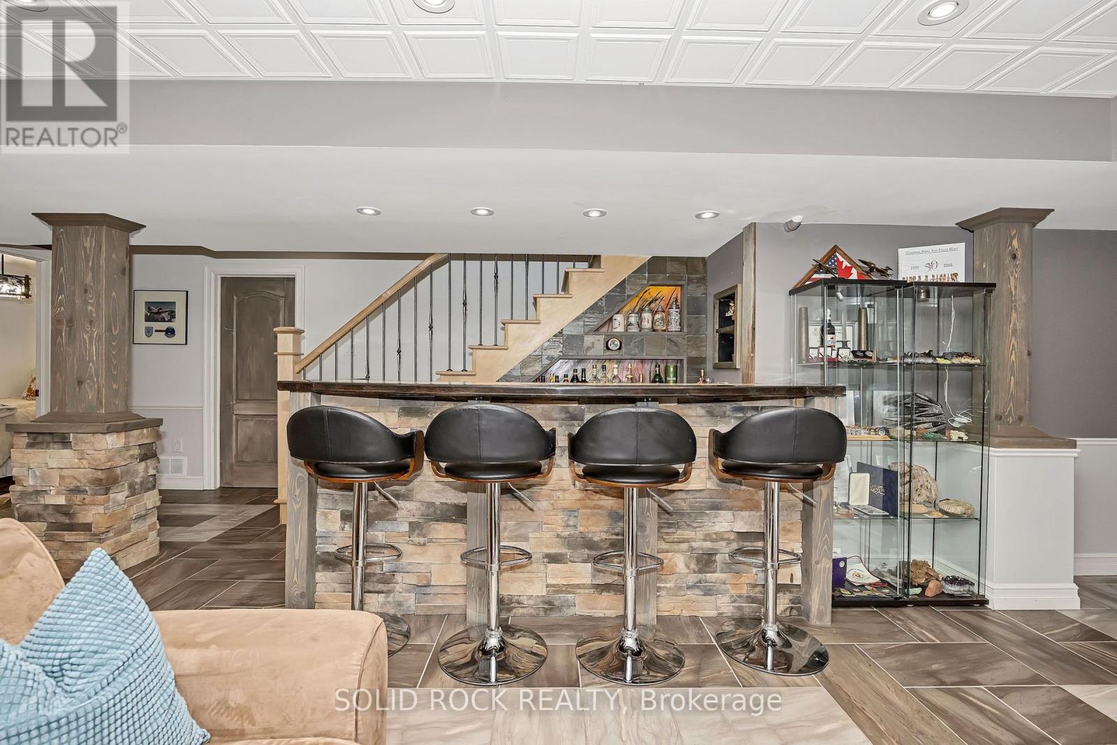 511 BOLT ROAD - 32