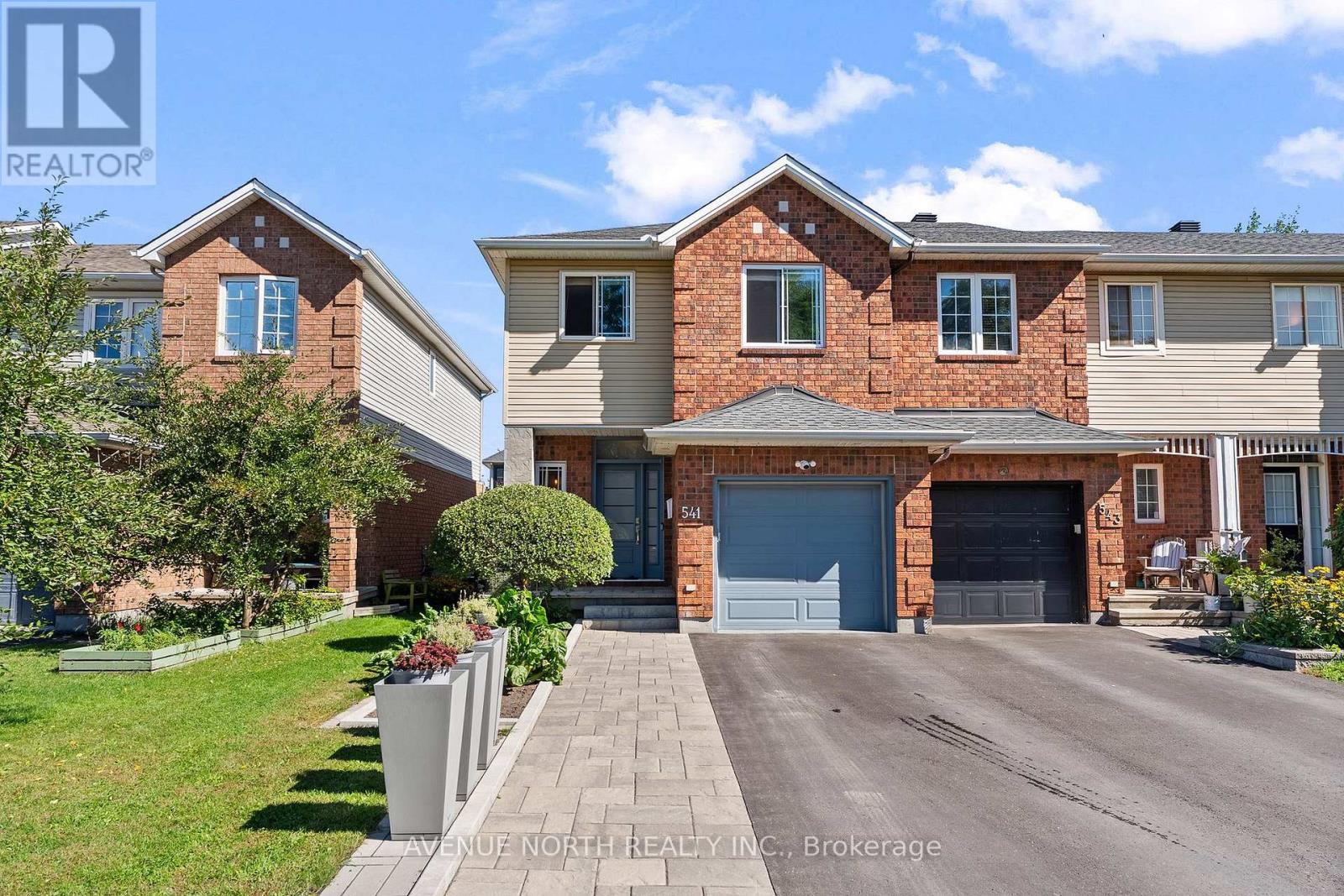 541 WILD SHORE CRESCENT - 1