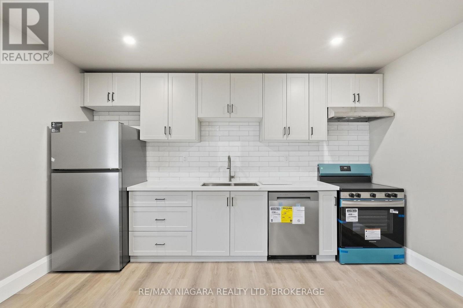 422 BRUNSWICK STREET - 17