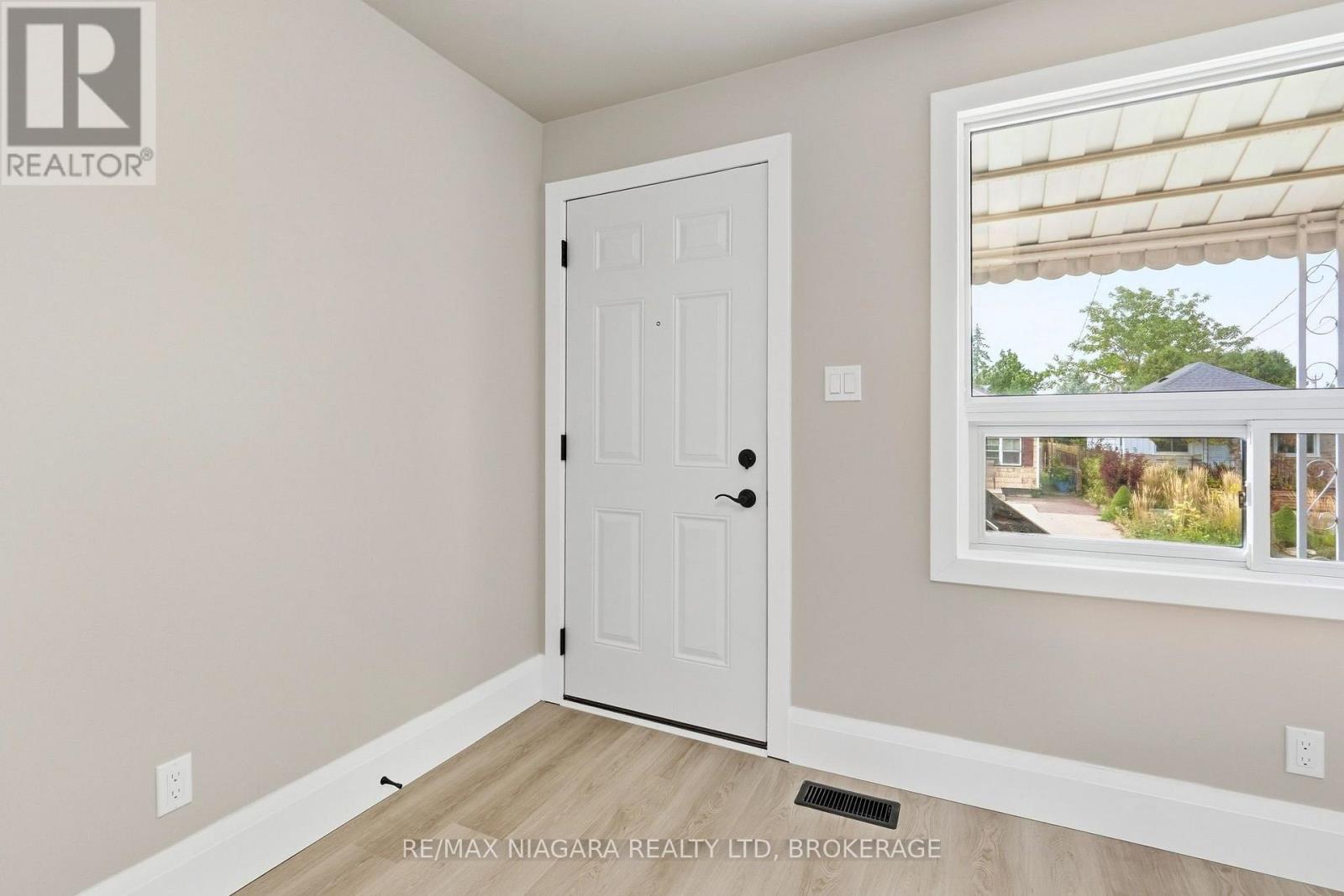 422 BRUNSWICK STREET, Hamilton (McQuesten) — photo 6