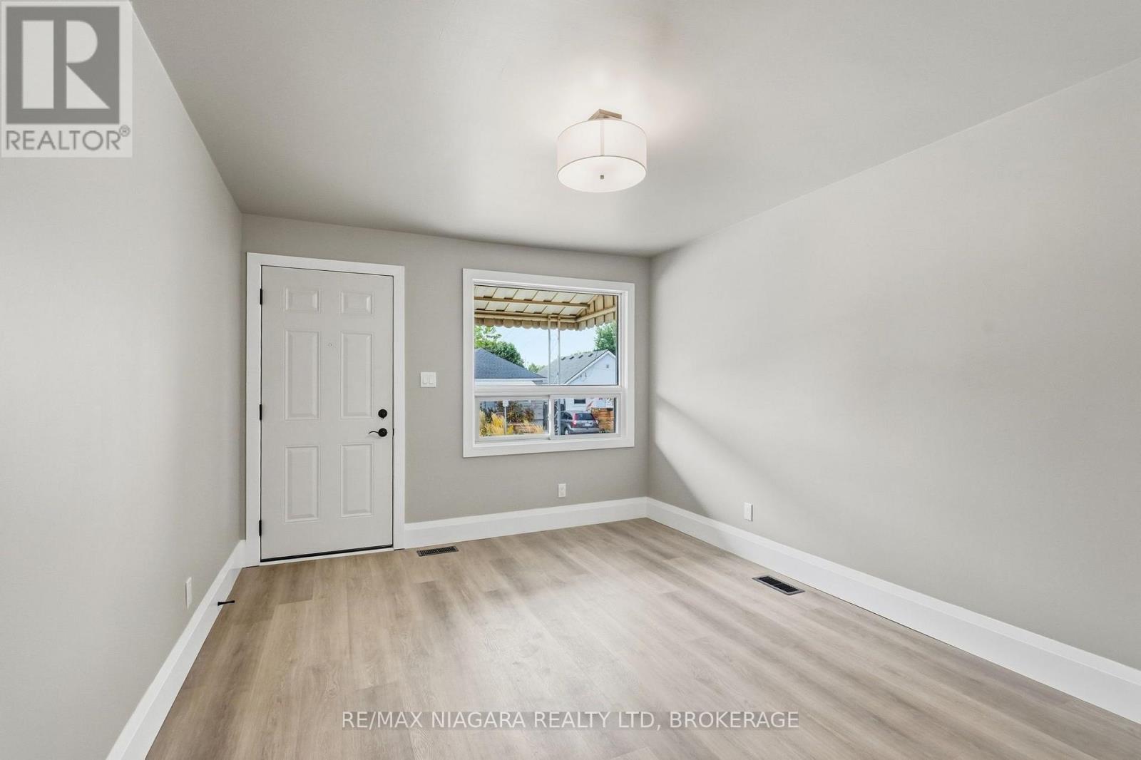 422 BRUNSWICK STREET, Hamilton (McQuesten) — photo 8