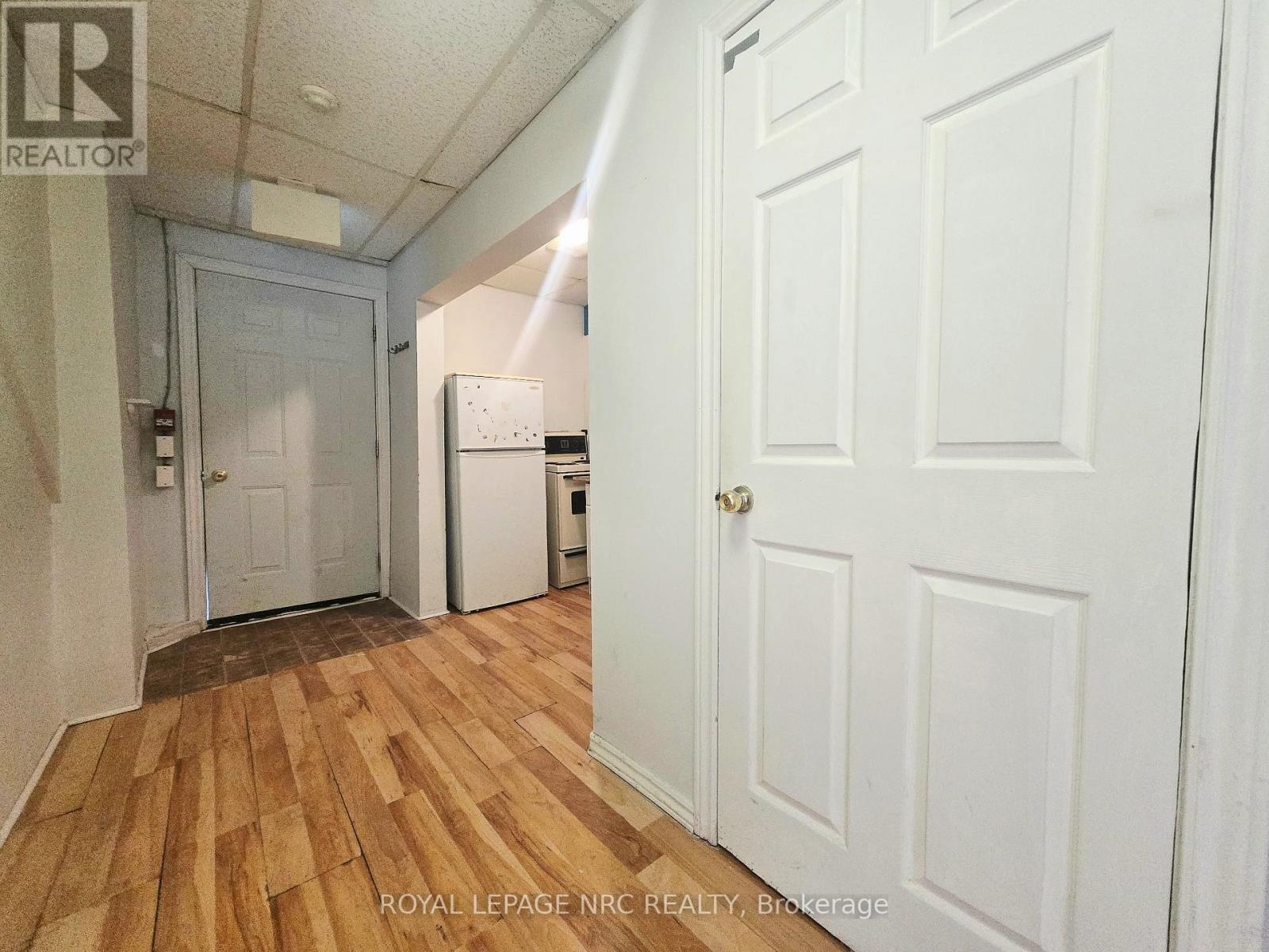 74 Queens Circle — photo 16