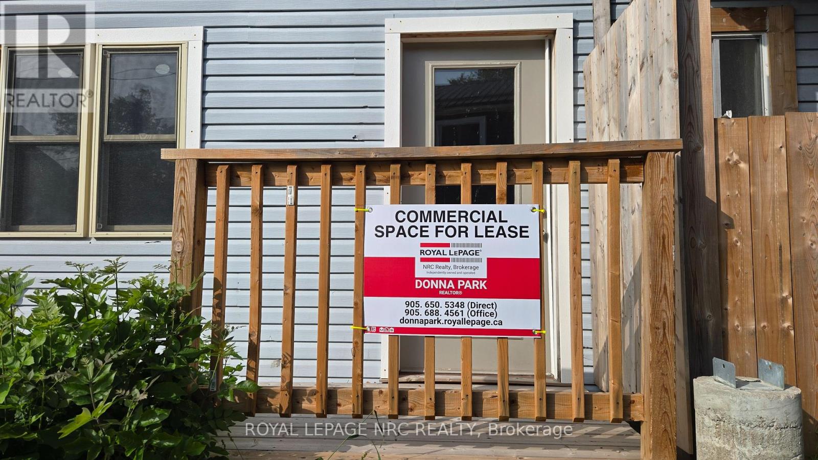 74 Queens Circle — photo 18