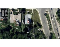 3205 4 Street SW - photo 1