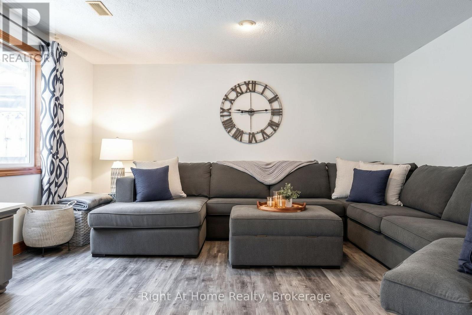 301 NORMAN STREET - 21