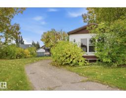 119 Parkland Acres, Lacombe, AB T4L1S8 Photo 21
