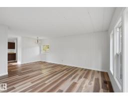 119 Parkland Acres, Lacombe, AB T4L1S8 Photo 9