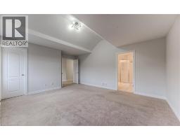 722 Salzburg Drive, Waterloo, ON N2V2N7 Photo 18