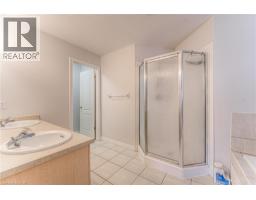 722 Salzburg Drive, Waterloo, ON N2V2N7 Photo 19