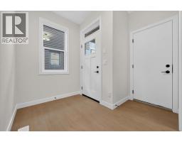 13 Emberside Grove - photo 4