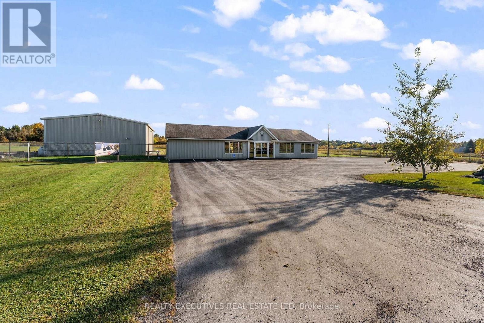 88 HIGHWAY 32 HIGHWAY N, Front of Leeds & Seeleys Bay — photo 11