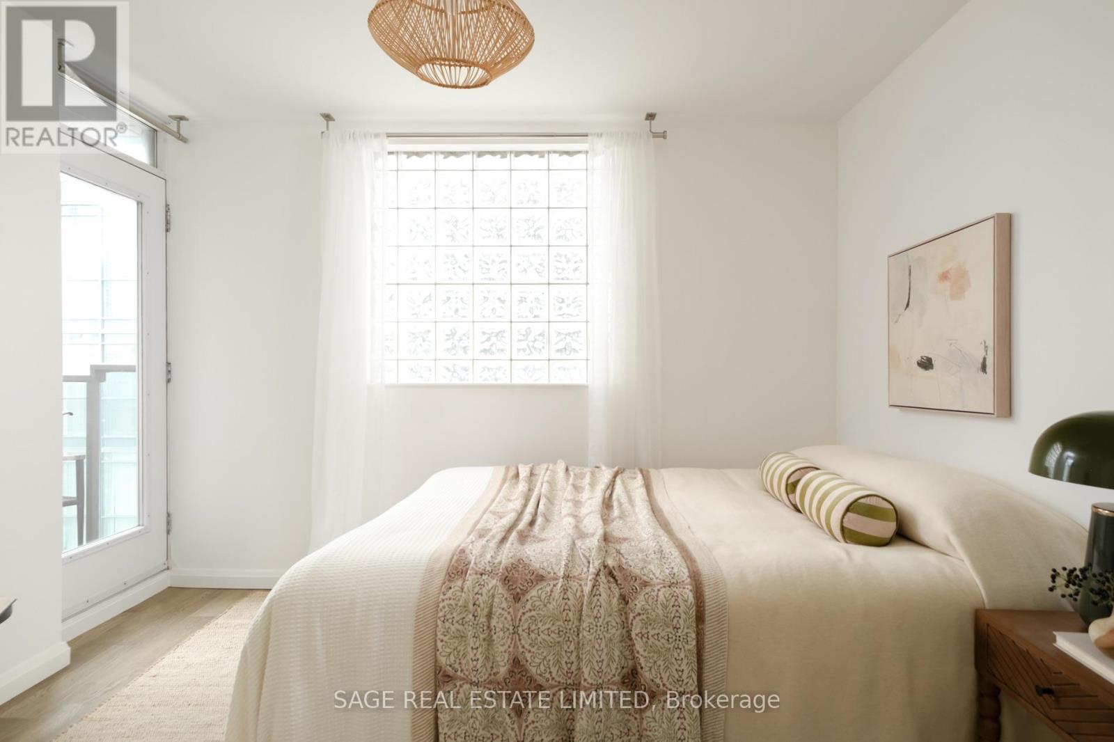 #2109 750 BAY STREET - Image 25