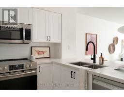 2109 - 750 Bay Street, Toronto, ON M5G1N6 Photo 18