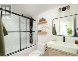 2109 - 750 Bay Street, Toronto, ON M5G1N6 Photo 24
