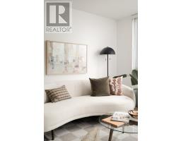 2109 - 750 Bay Street, Toronto, ON M5G1N6 Photo 6