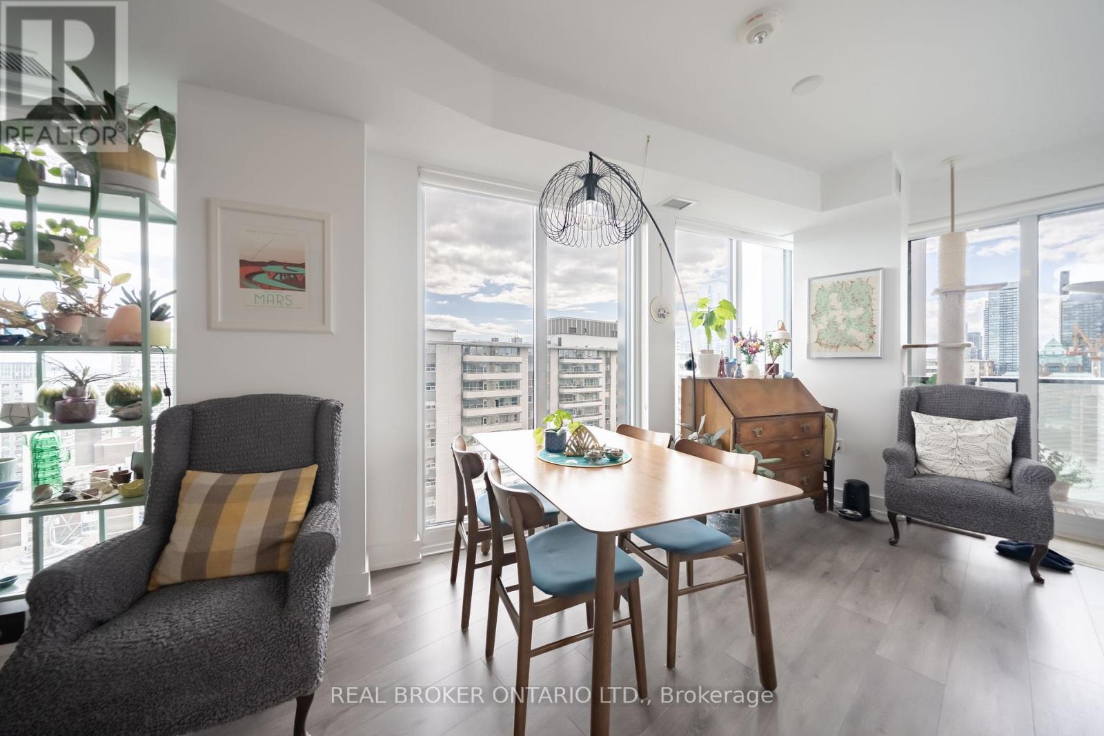 2108 - 575 BLOOR STREET E, Toronto (North St. James Town) — photo 4