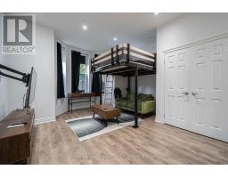 Bachelor - 208 Dovercourt Road, Toronto, ON M6J3C8 Photo 8