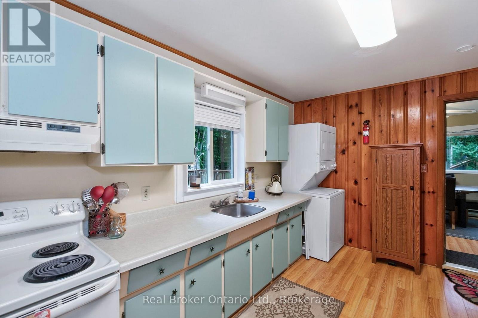 16 FREDRICK AVENUE - 16