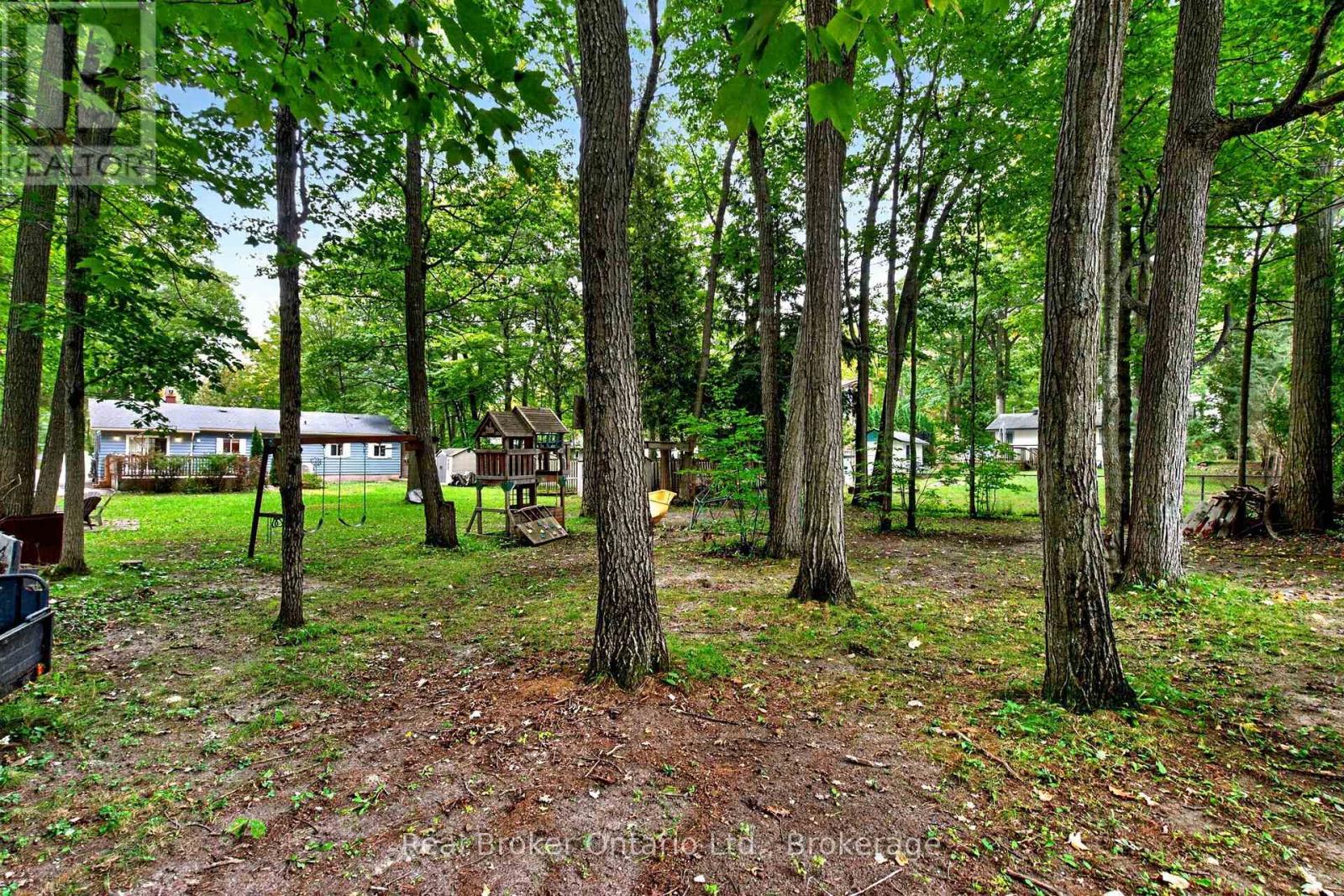 16 FREDRICK AVENUE - Image 29