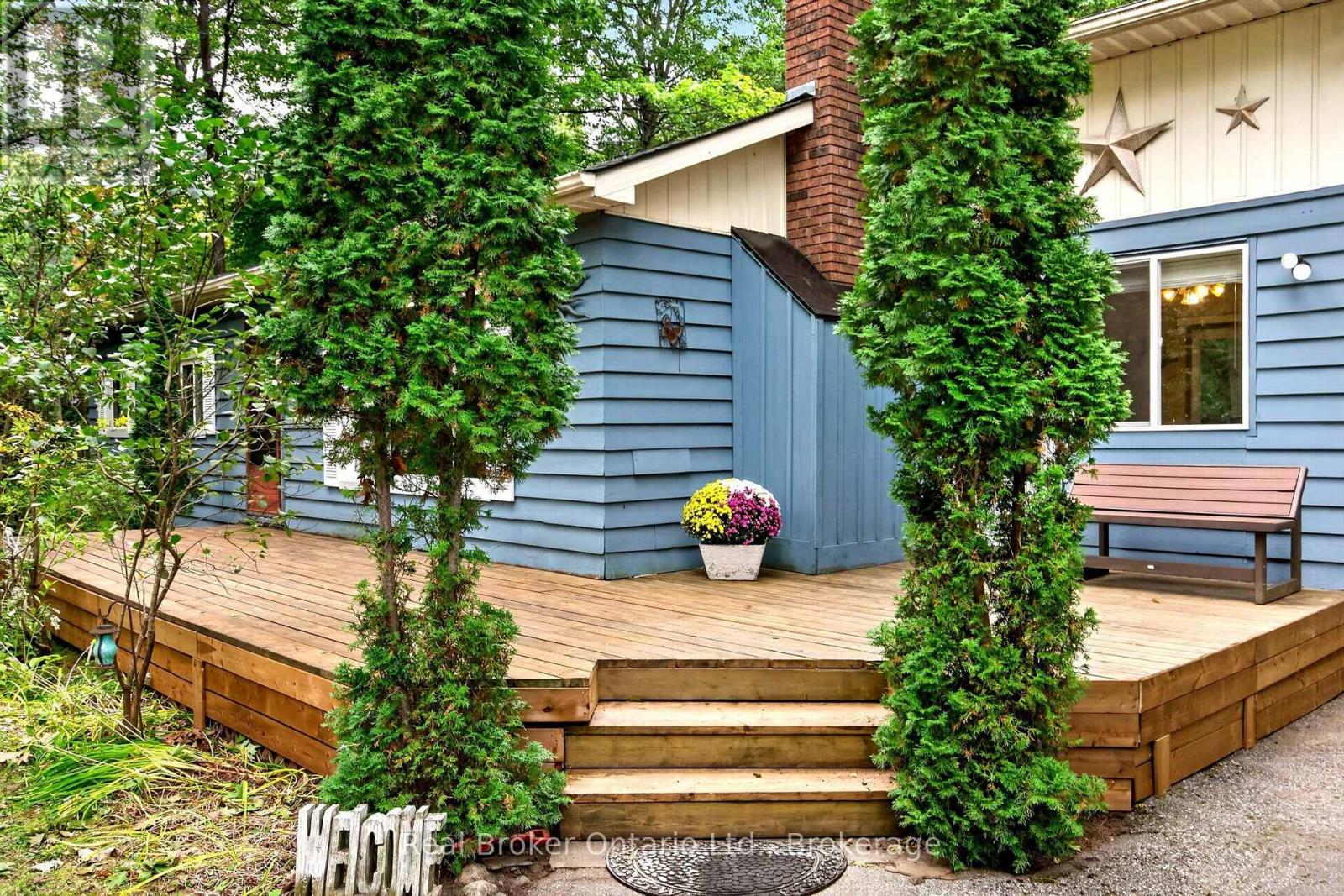 16 FREDRICK AVENUE - 4