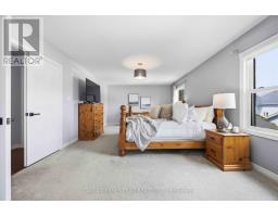 16 Waring Avenue, Whitby, ON L1M1G4 Photo 31
