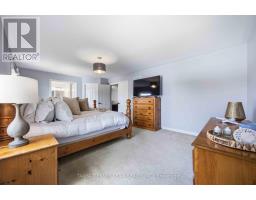 16 Waring Avenue, Whitby, ON L1M1G4 Photo 32