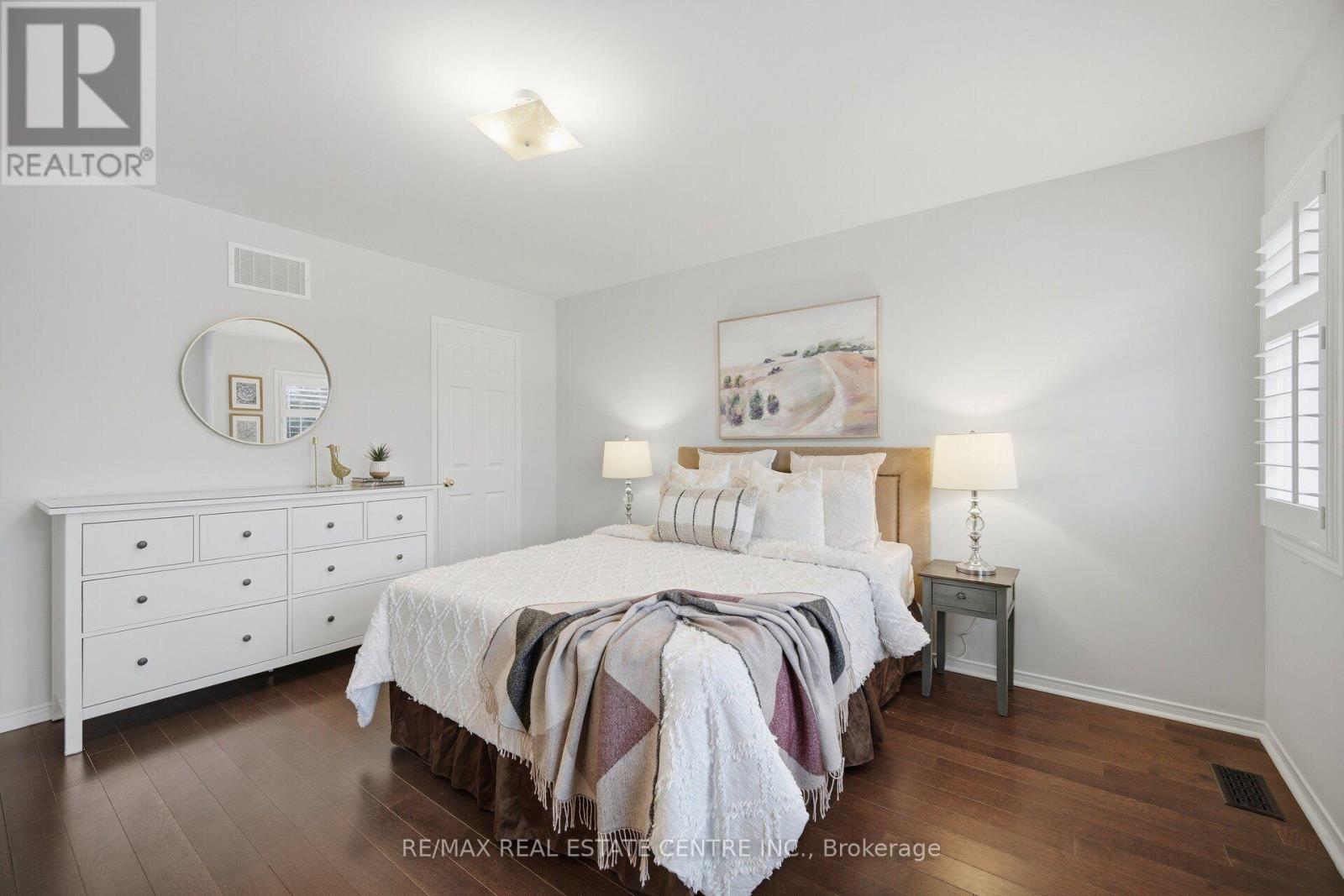 33 Mosely Crescent, Ajax, ON photo 30