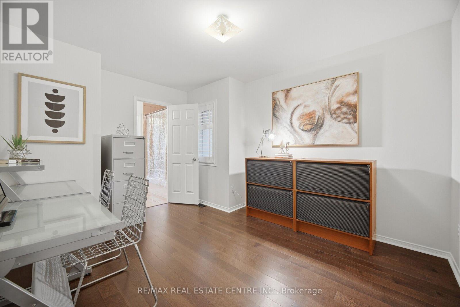 33 Mosely Crescent, Ajax, ON photo 38