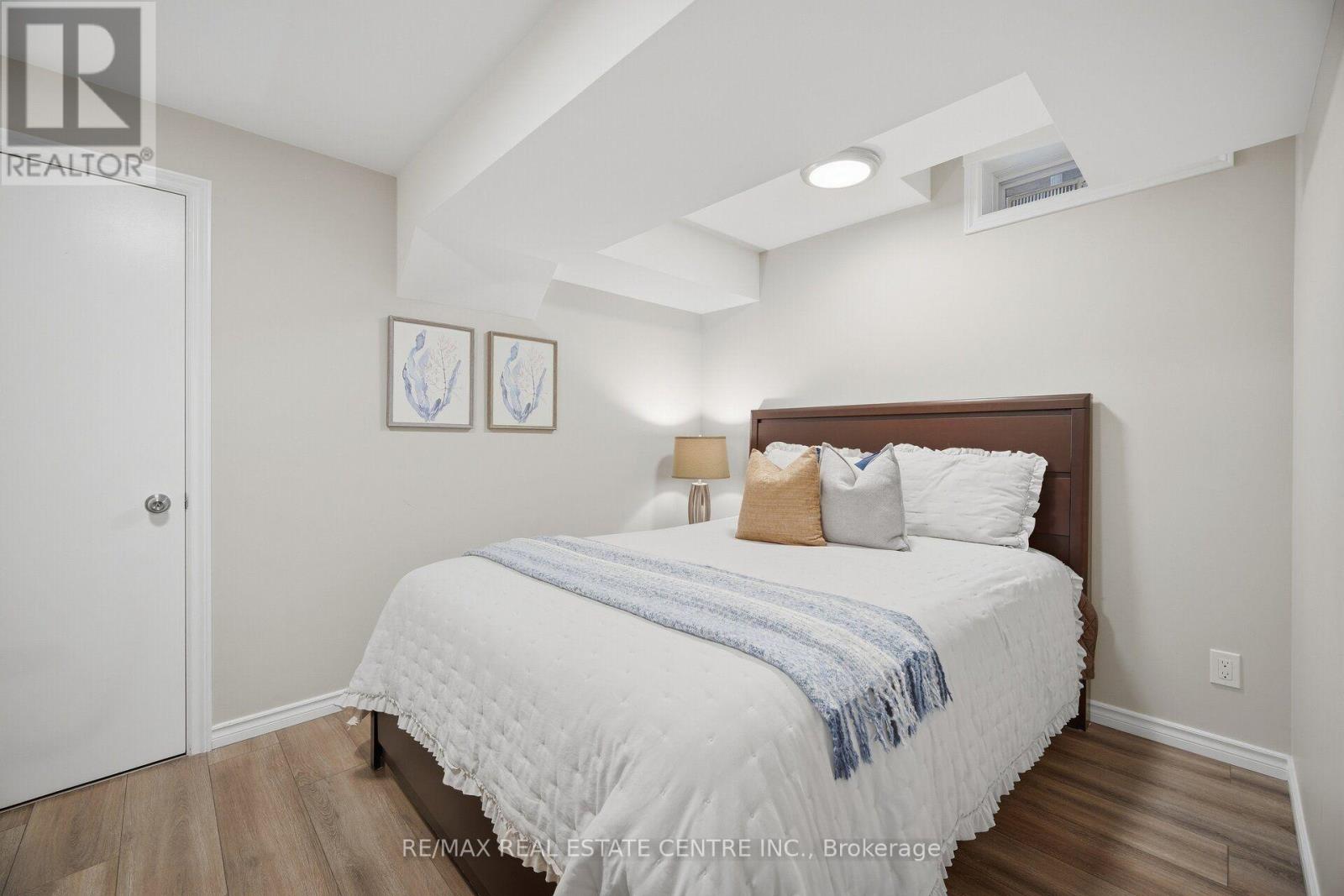 33 Mosely Crescent, Ajax, ON photo 46