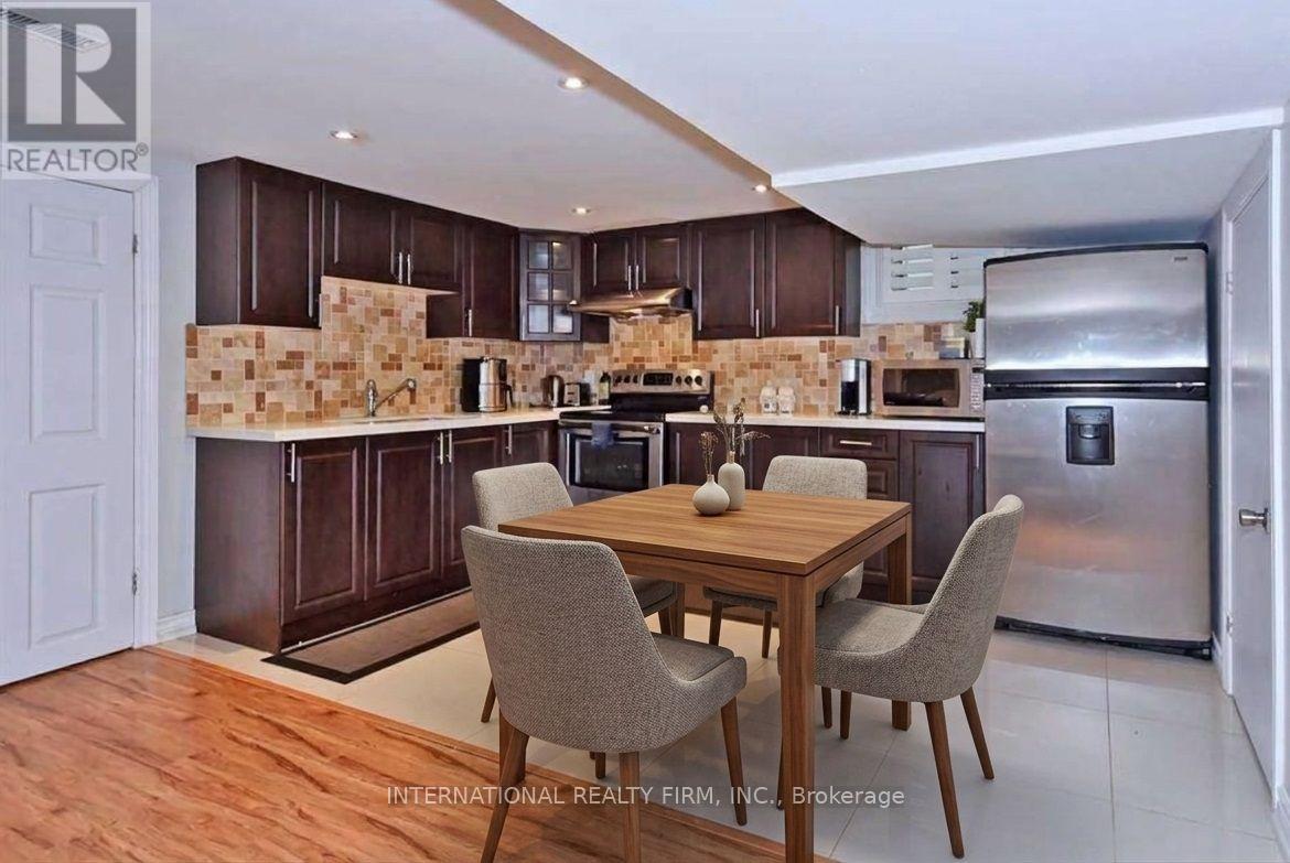 Bsmtapt- 328 Sheppard Avenue, Pickering, ON photo 3