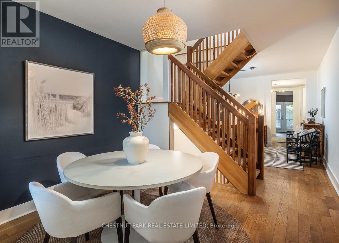 110 HASTINGS AVENUE - Image 8