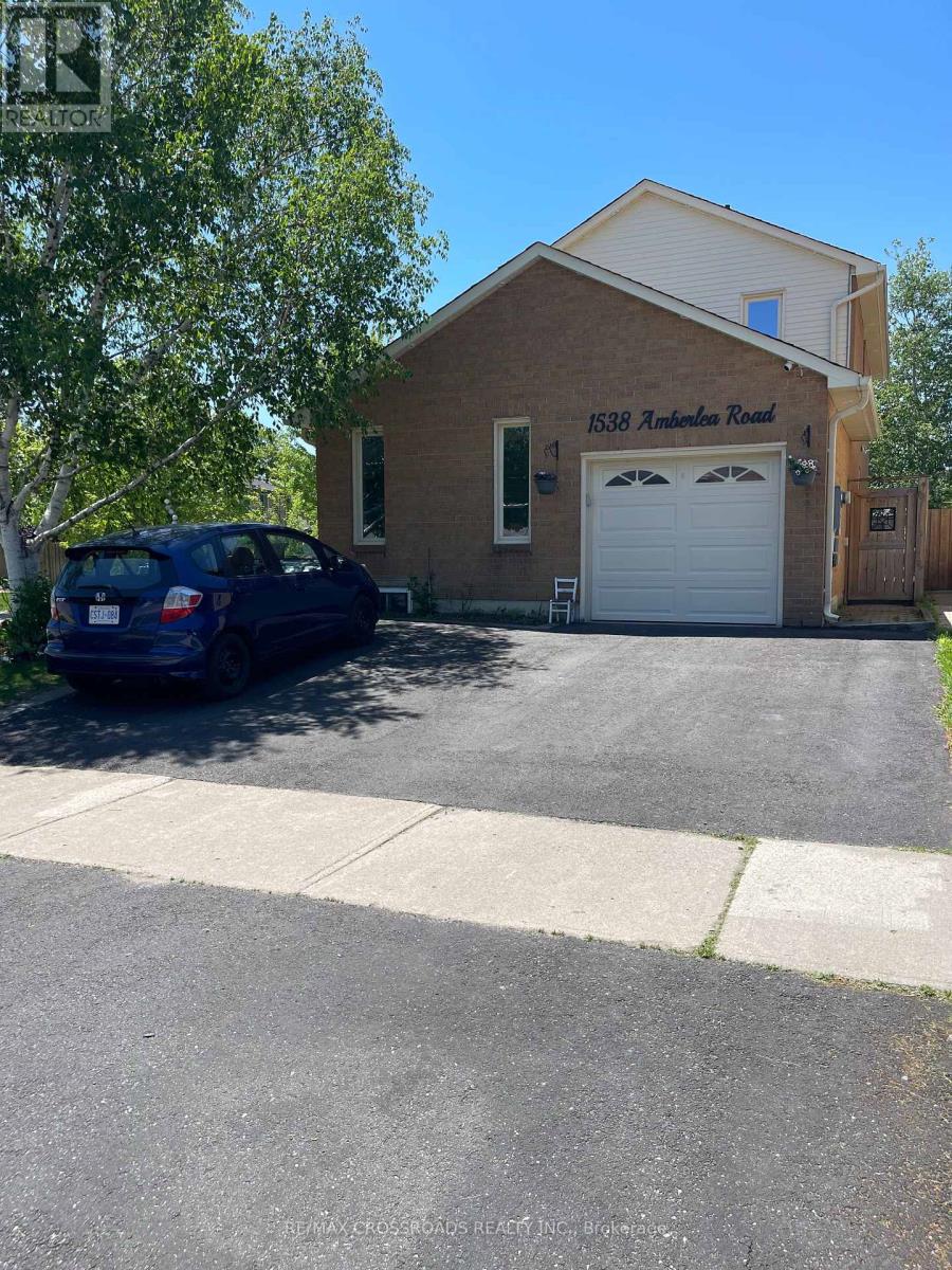 1538 Amberlea Road, Pickering, ON photo 2