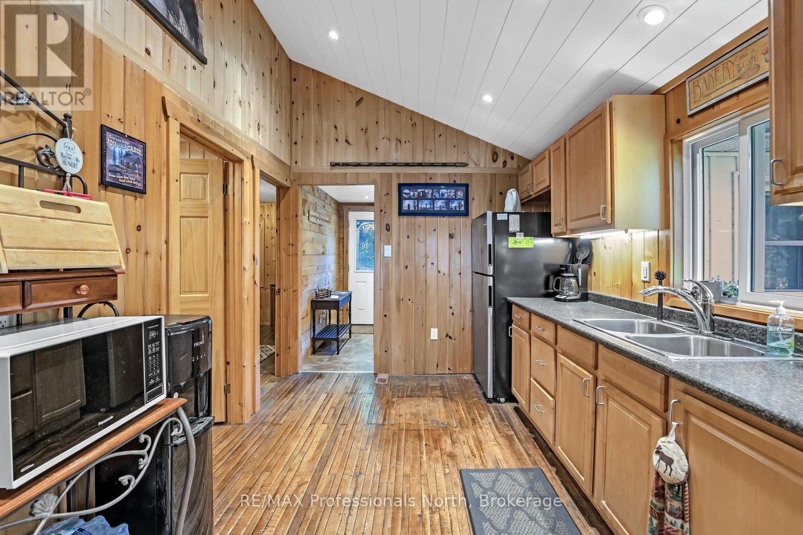 1035 HARVEST MOON LANE - Image 13
