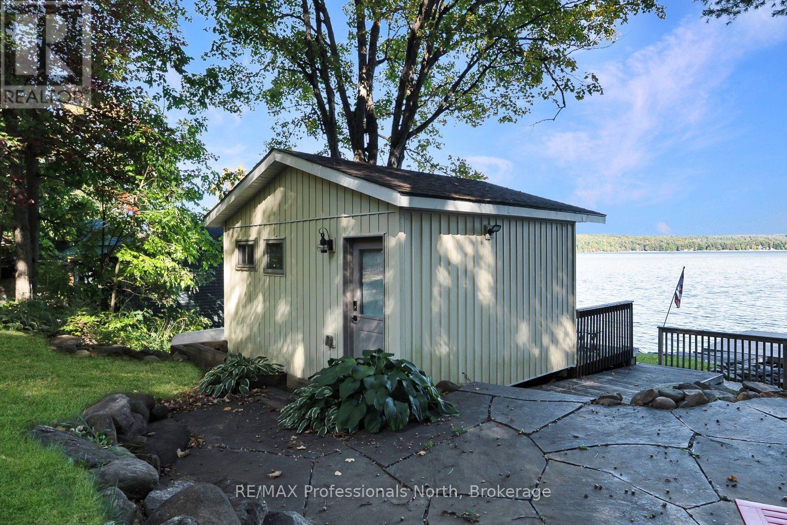 1035 HARVEST MOON LANE - 34
