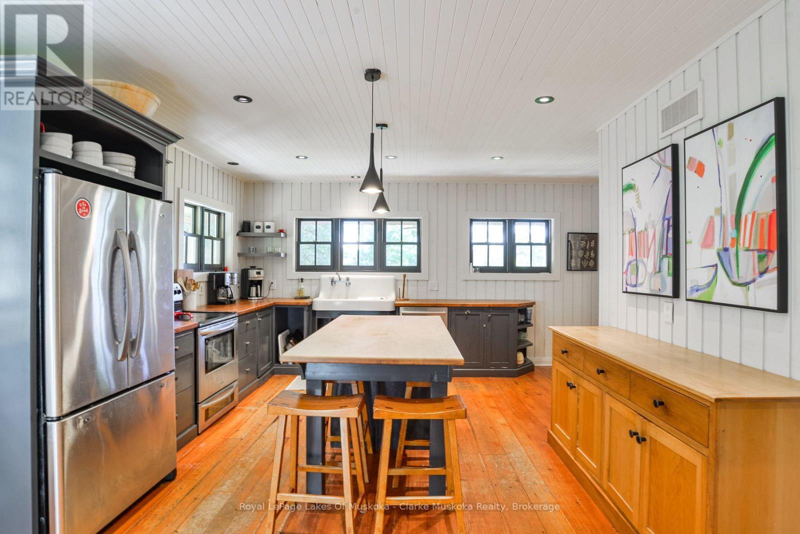 #1 1311 HEMLOCK POINT ROAD - 10