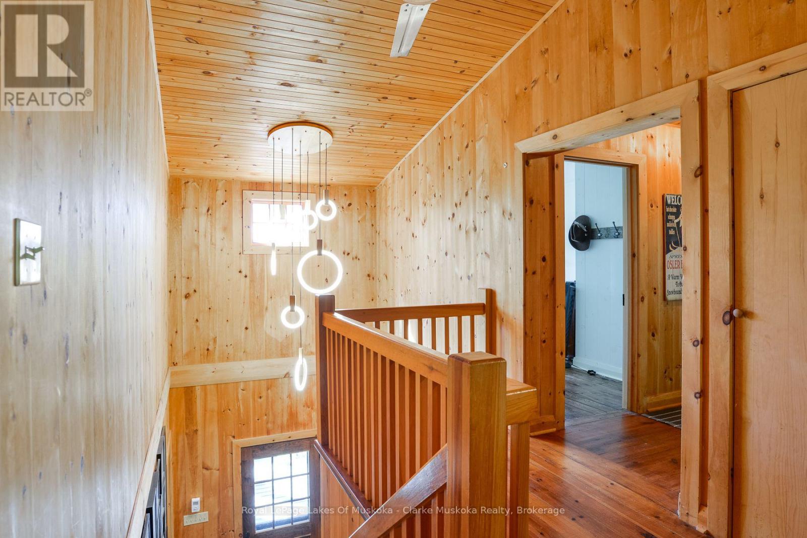 #1 1311 HEMLOCK POINT ROAD - 12